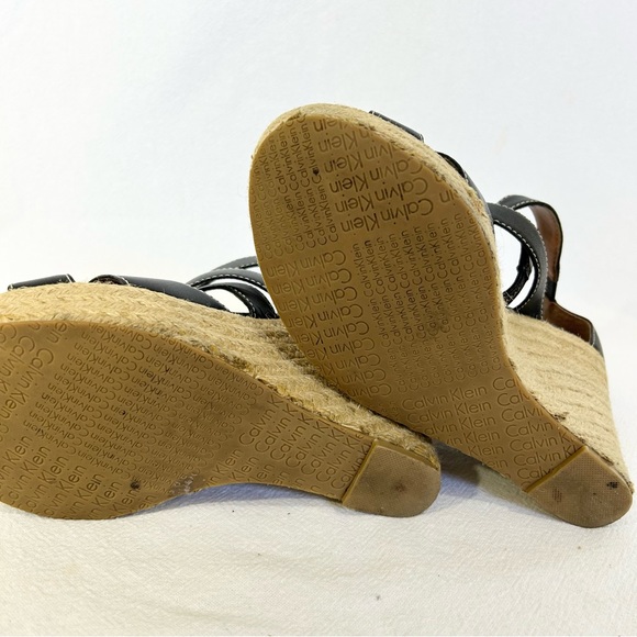 Wedge sandal, 4 1/2 heel - Picture 3 of 7